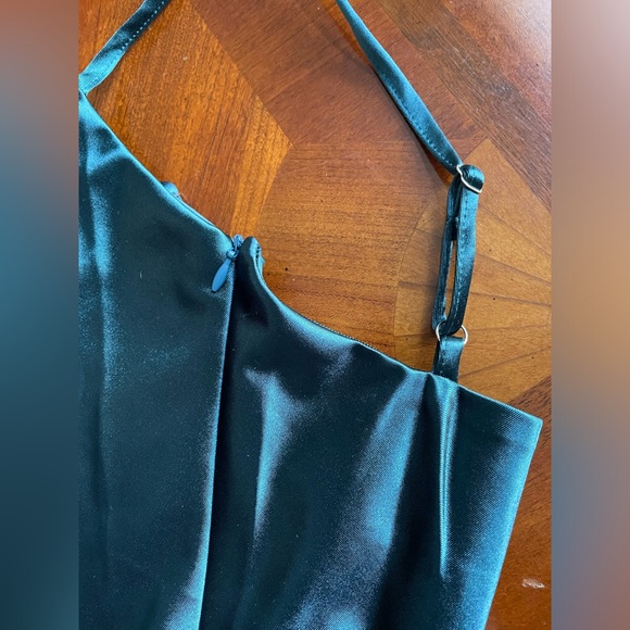 Women's Green Sleeveless Spaghetti Strap Satin Dress with Cowl Neck Size XS - Picture 6 of 11